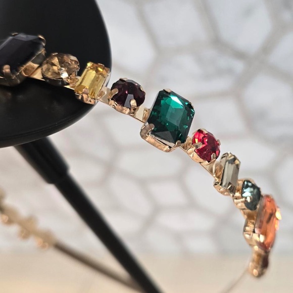 💋Two (2) Headbands FOR ONE LOW PRICE! - Picture 12 of 12